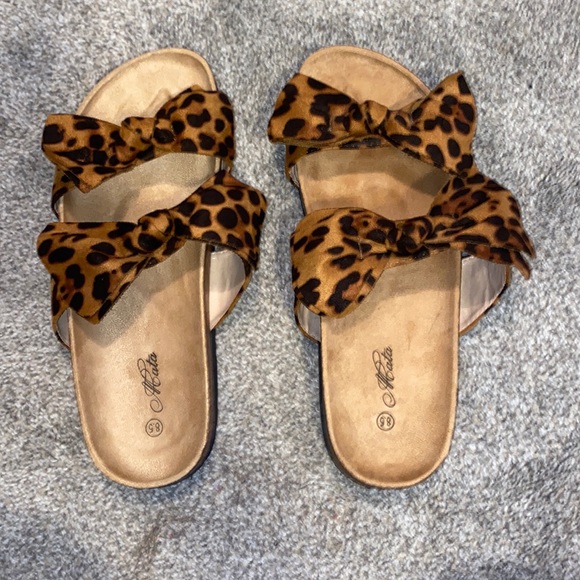 Cheetah Sandals - Picture 1 of 2